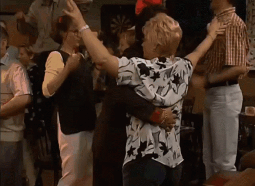 Slowen en knuffelen op feest