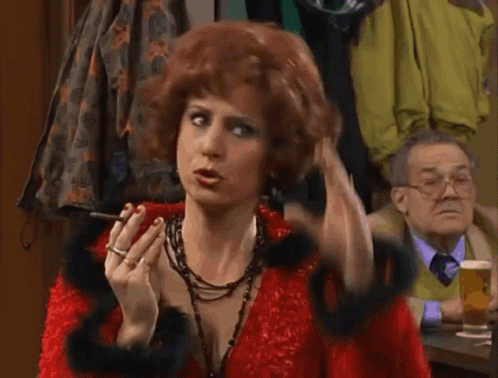 Carmen rookt en zwijgt verontwaardigd