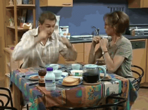 Samen eten aan tafel