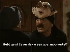 DDT lacht met een mop