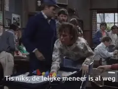 Tis niks, de lelijke meneer is al weg