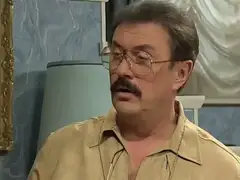 Boma kijkt geschokt