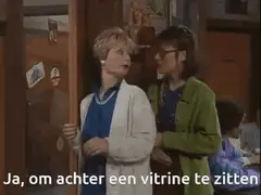 Ja, om achter een vitrine te zitten